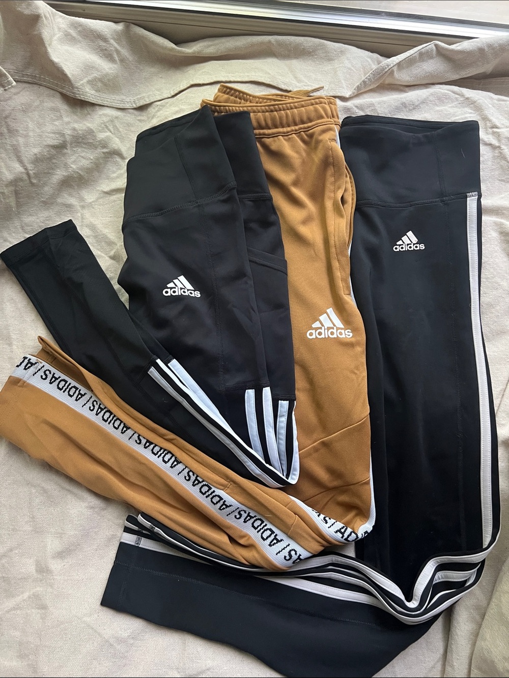 Adidas women’s Black & Tan Athletic Leggings Bundle size S